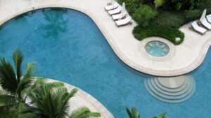 pool design and landscaping